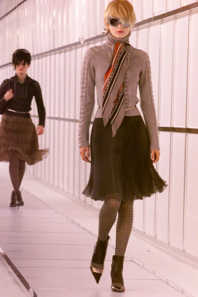 Look 24